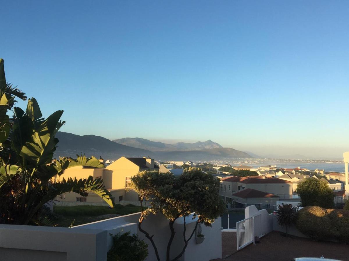 Vermont Hermanus - Views, Sunny, Right On The Sea Exteriér fotografie