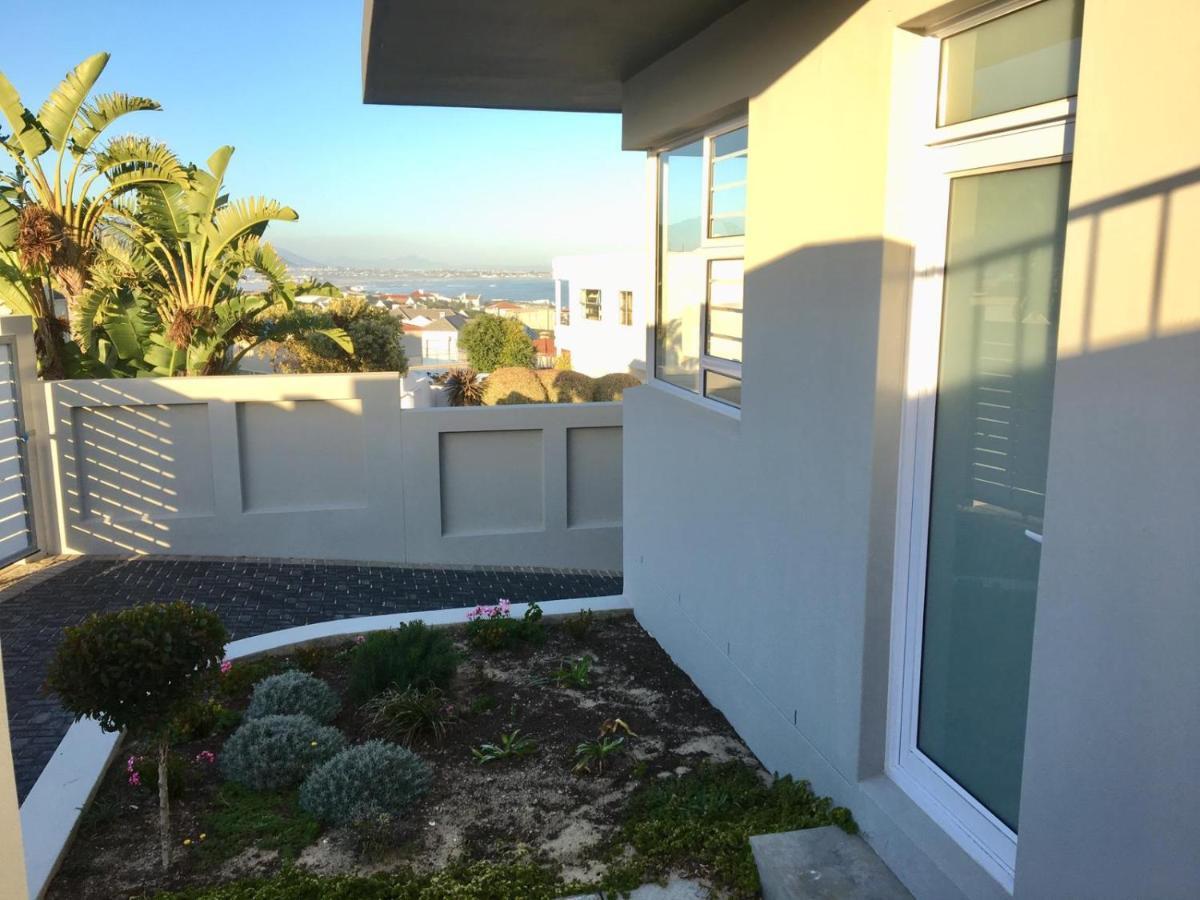 Vermont Hermanus - Views, Sunny, Right On The Sea Exteriér fotografie